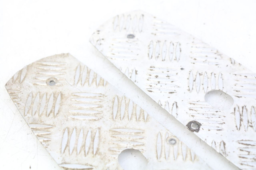 photo de TAPPETINO PEDANA PEUGEOT SPEEDFIGHT 3 AIR 50 (2009 - 2015) - Primo piano tecnico