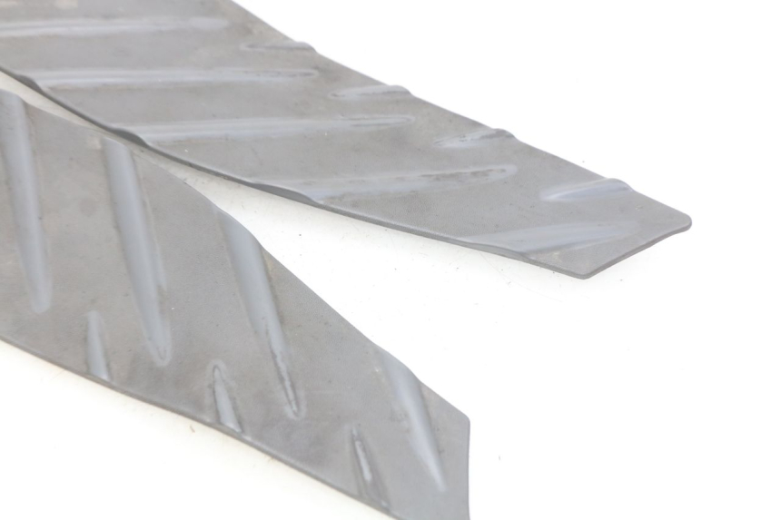 photo de TAPPETINO PEDANA APRILIA SR LC 50 (1997 - 2004) - Zoom sullo stato d'uso