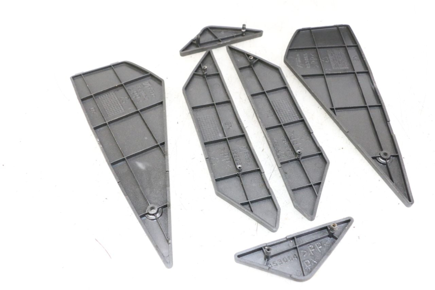 photo de CARENA PEDANA GOMME APRILIA SR MOTARD 50 (2012 - 2018) - Dettaglio del componente