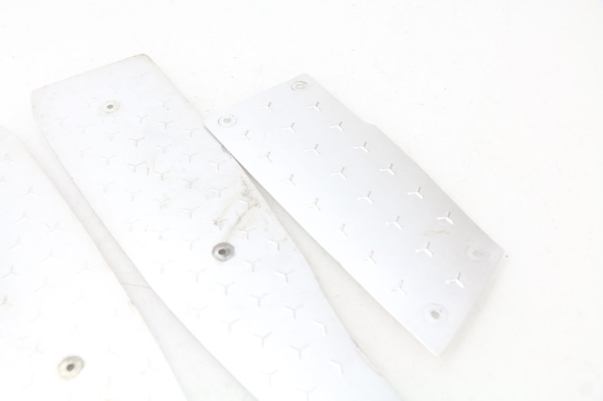 photo de TAPPETINO PEDANA RAZZO STEED 125 (2012 - 2018) - Altra angolazione