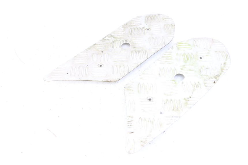 photo de CARENA PEDANA GOMME PEUGEOT STREETZONE 2T 50 (2014 - 2019) - Vista principale