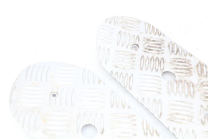 photo de TAPPETINO PEDANA PEUGEOT STREETZONE 4T 50 (2018 - 2023) - Altra angolazione