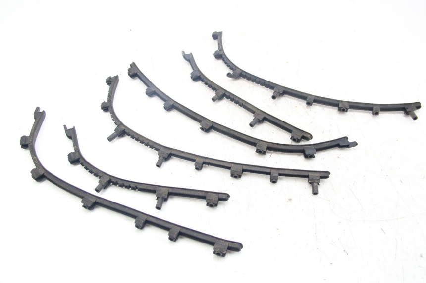 photo de TAPPETINO PEDANA PIAGGIO VESPA S 2T 50 (2007 - 2014) - Dettaglio del componente