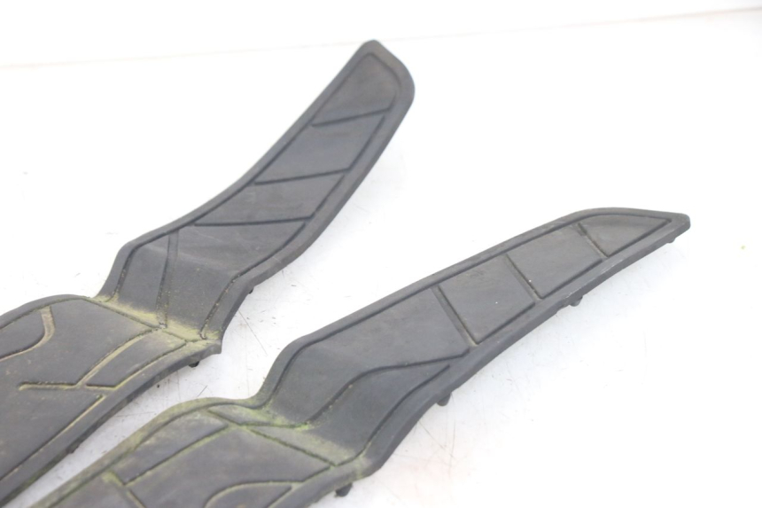 photo de Tappetino pedana KYMCO X-CITING XCITING 400 (2014 - 2018) - Primo piano tecnico