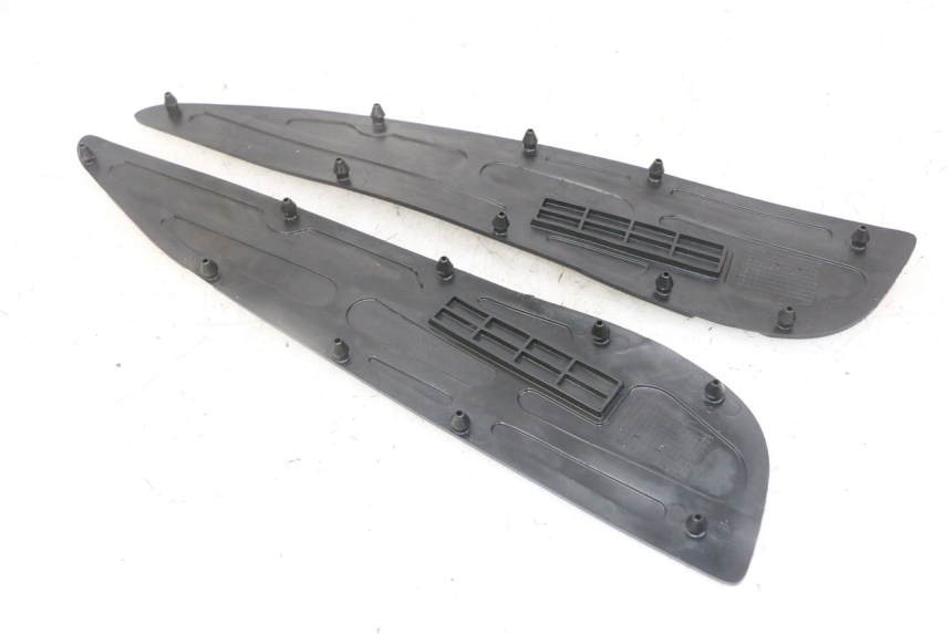 photo de TAPPETINO PEDANA YAMAHA X-MAX XMAX 125 (2010 - 2013) - Zoom sullo stato d'uso