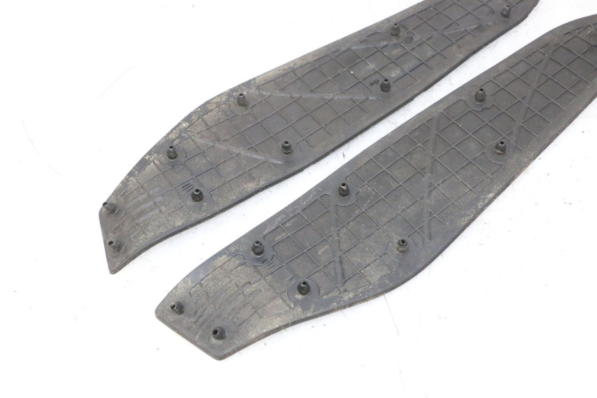 photo de TAPPETINO PEDANA YAMAHA X-MAX XMAX 250 (2006 - 2009) - Dettaglio del componente