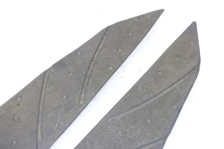 photo de TAPPETINO PEDANA YAMAHA X-MAX XMAX 250 (2006 - 2009) - Primo piano tecnico