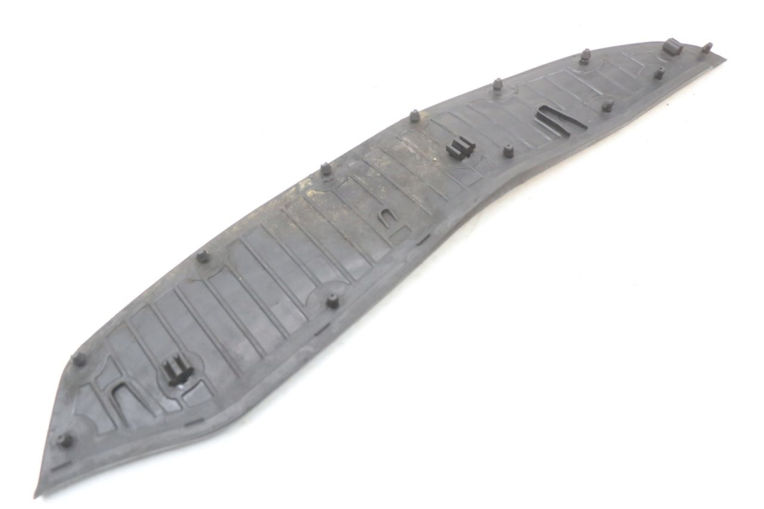 photo de TAPPETINO PEDANA PIAGGIO X10 125 (2012 - 2017) - Vista d'insieme del prodotto