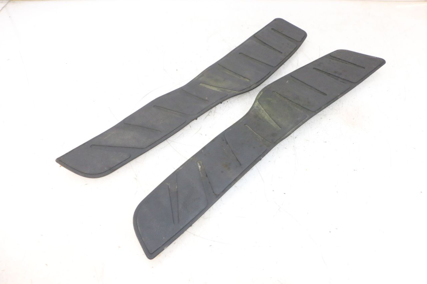 photo de Tappetino pedana PIAGGIO X8 125 (2004 - 2007) - Vista principale