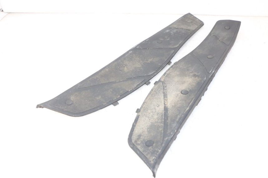 photo de TAPPETINO PEDANA PIAGGIO X9 EVOLUTION 125 (2003 - 2007) - Dettaglio del componente