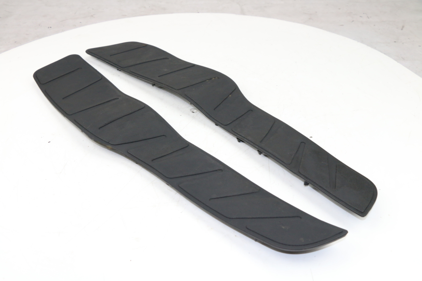 photo de Tappetino pedana PIAGGIO XEVO - X EVO 125 (2010 - 2015) - Vista principale