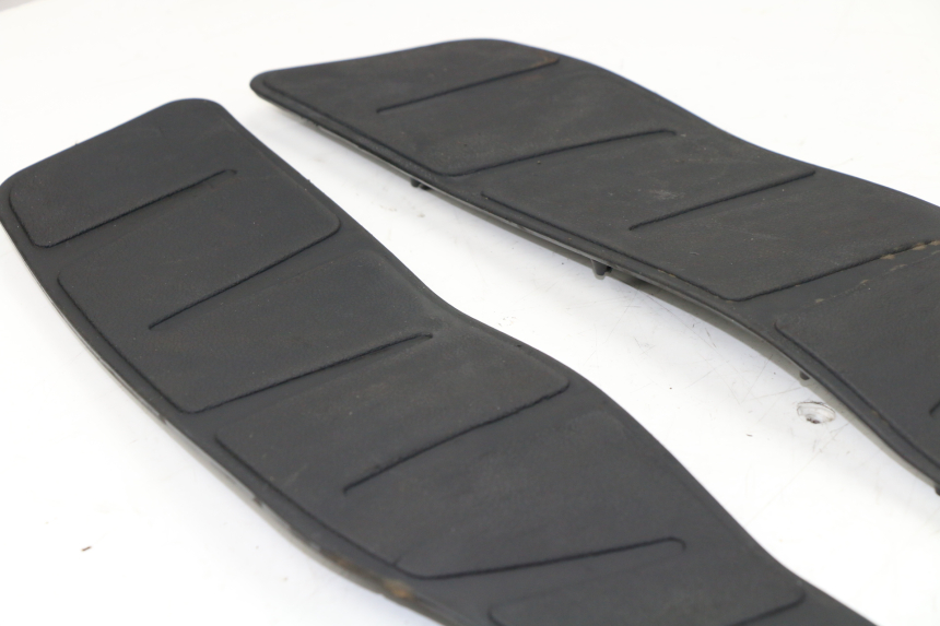 photo de Tappetino pedana PIAGGIO XEVO - X EVO 125 (2010 - 2015) - Dettaglio del componente
