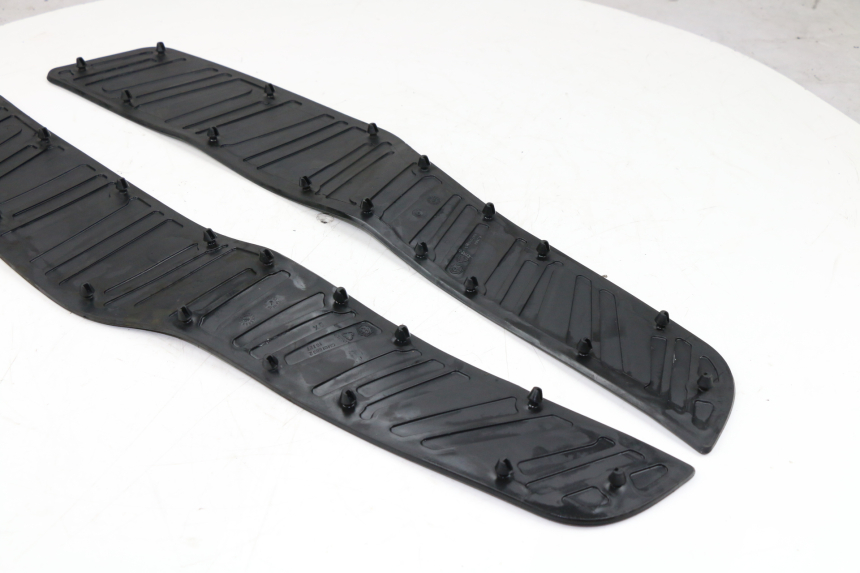 photo de Tappetino pedana PIAGGIO XEVO - X EVO 125 (2010 - 2015) - Primo piano tecnico
