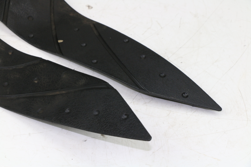 photo de TAPPETINO PEDANA YAMAHA X-MAX 250 (2007 - 2009) - Primo piano tecnico