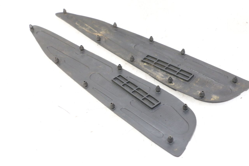 photo de CARENA PEDANA GOMME YAMAHA X-MAX XMAX ABS 250 (2010 - 2014) - Zoom sullo stato d'uso