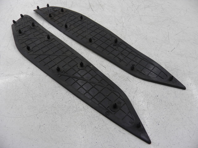 photo de Tappetino pedana YAMAHA XMAX X-MAX 125 (2006 - 2009) - Dettaglio del componente