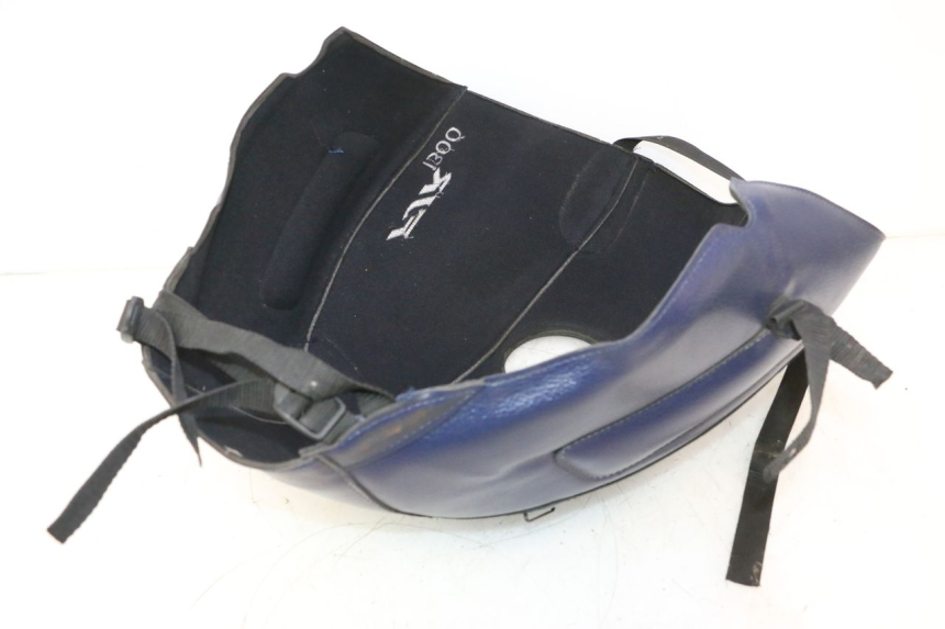 photo de COPRI SERBATOIO YAMAHA FJR 1300 (2001 - 2005) - Zoom sullo stato d'uso