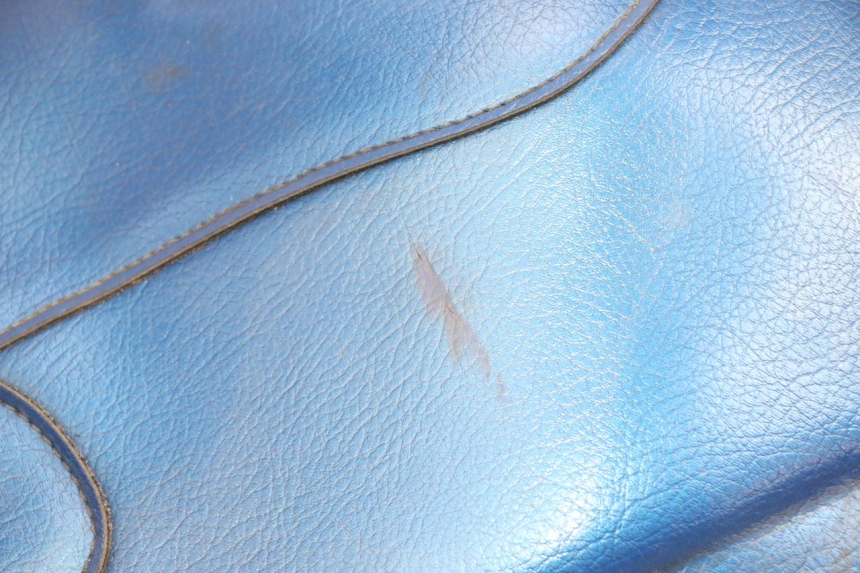 photo de TAPPETO SERBATOIO YAMAHA TDM ABS 900 (2002 - 2014) - Dettagli dei punti di fissaggio