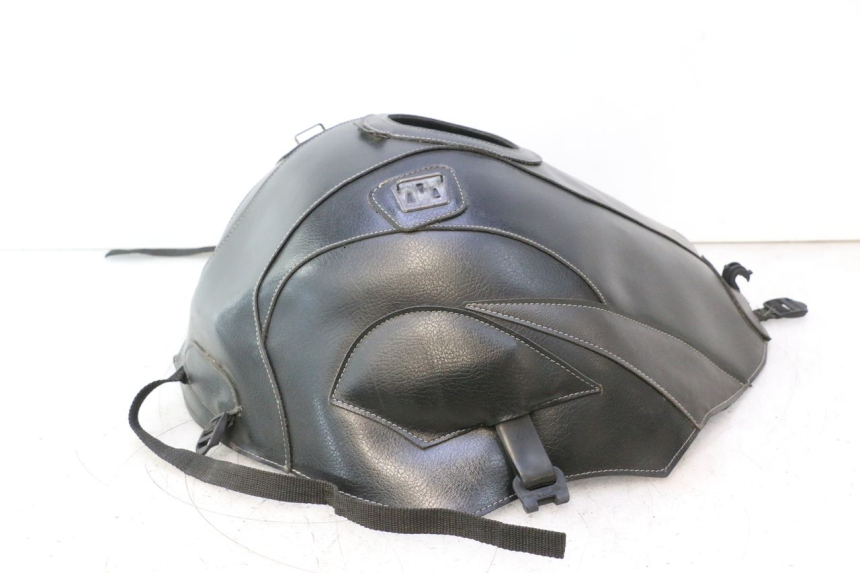 photo de COPRI SERBATOIO KAWASAKI ZZR 600 (1995 - 2004) - Zoom sullo stato d'uso