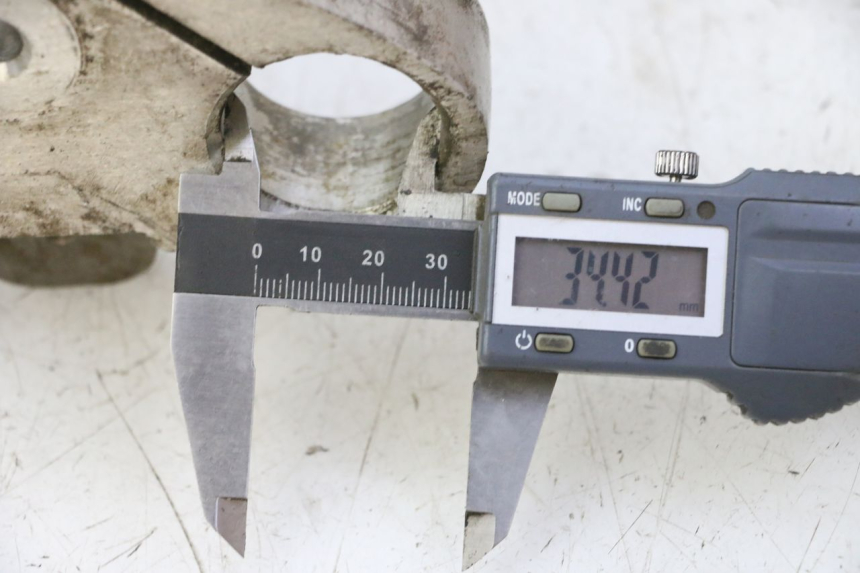 photo de PIASTRA HYOSUNG GV AQUILA 125 (2000 - 2009) - Altra angolazione