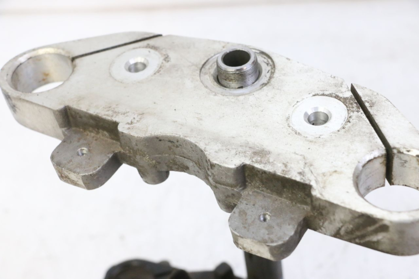 photo de PIASTRA HYOSUNG GV AQUILA 125 (2000 - 2009) - Primo piano tecnico