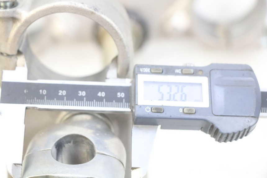 photo de La tua forcella HONDA CRF CR-F 450 (2009 - 2012) - Altra angolazione