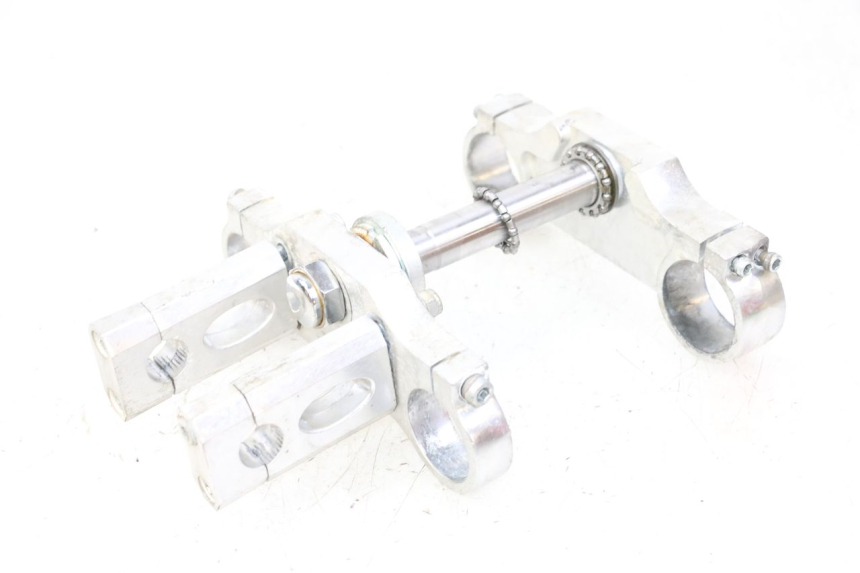 photo de TE FORCELLA CCR DIRT BIKE 125 - Dettagli dei punti di fissaggio