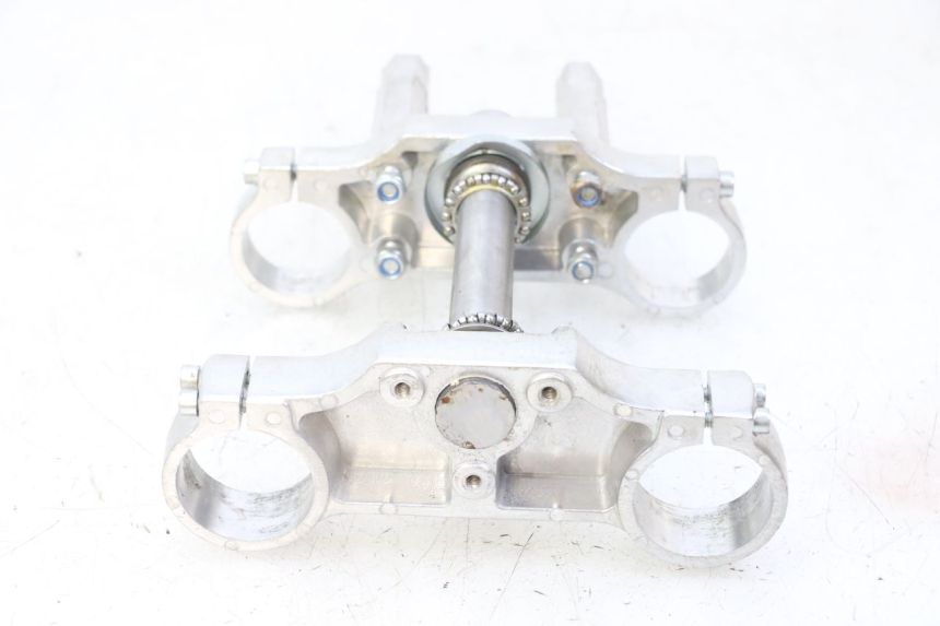 photo de TE FORCELLA LONCIN DIRT BIKE 125 - Dettagli dei punti di fissaggio