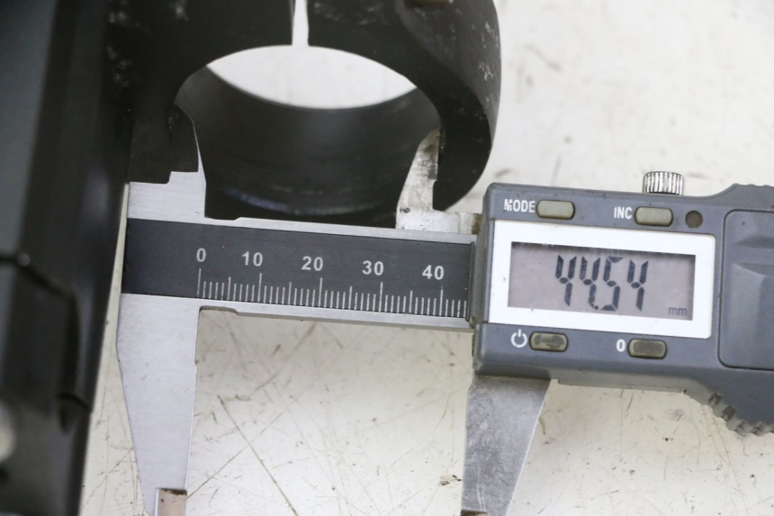 photo de PIASTRA PROBIKE DIRT 140 - Primo piano tecnico