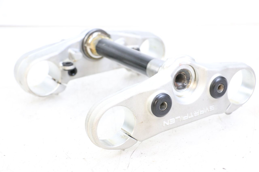 photo de PIASTRA HUSQVARNA SVARTPILEN 401 (2018 - 2023) - Vista principale