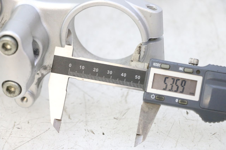 photo de PIASTRA RIEJU MRT 50 (2018 - 2021) - Primo piano tecnico