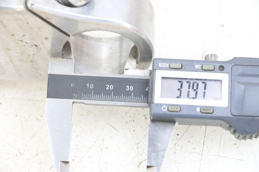 photo de PIASTRA HARLEY DAVIDSON SPORTSTER XL CUSTOM 1200 (2003 - 2004) - Altra vista dell'articolo