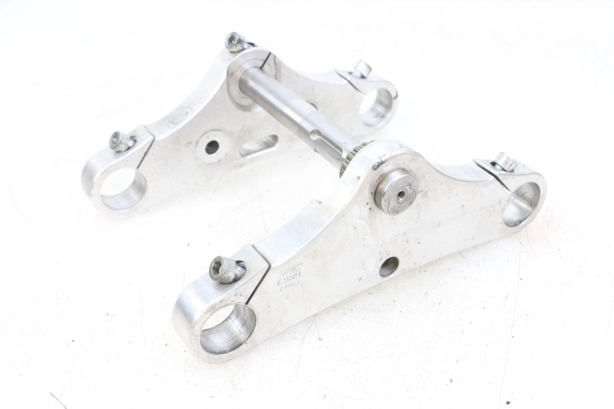 photo de PIASTRA HARLEY DAVIDSON SPORTSTER XL CUSTOM 1200 (2003 - 2004) - Primo piano ad alta risoluzione