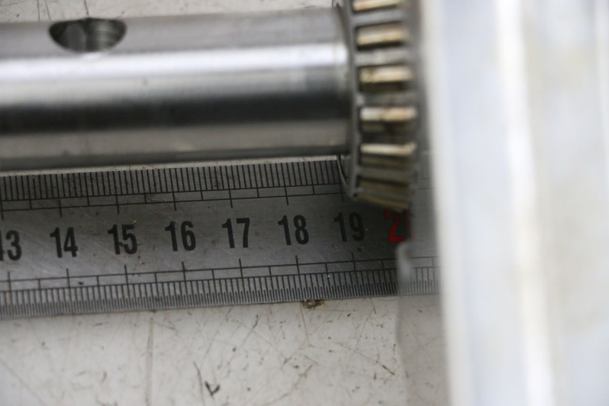 photo de PIASTRA HARLEY DAVIDSON SPORTSTER XL CUSTOM 1200 (2003 - 2004) - Primo piano tecnico