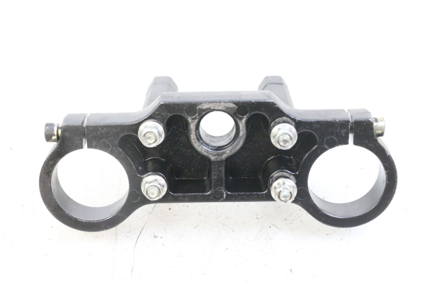 photo de PIASTRA SUPERIORE APOLLO RFZ 125 - Primo piano tecnico