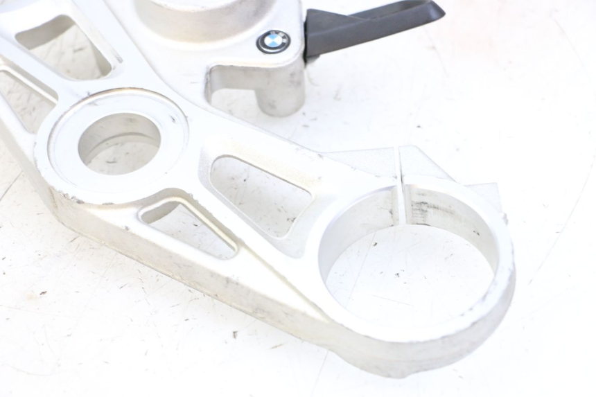 photo de PIASTRA SUPERIORE BMW S RR ABS S1000RR 1000 (2015 - 2018) - Dettagli dei punti di fissaggio