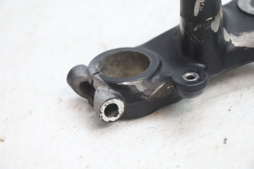 photo de PIASTRA SUPERIORE HONDA CB TWO FIFTY 250 (1991 - 2002) - Primo piano tecnico