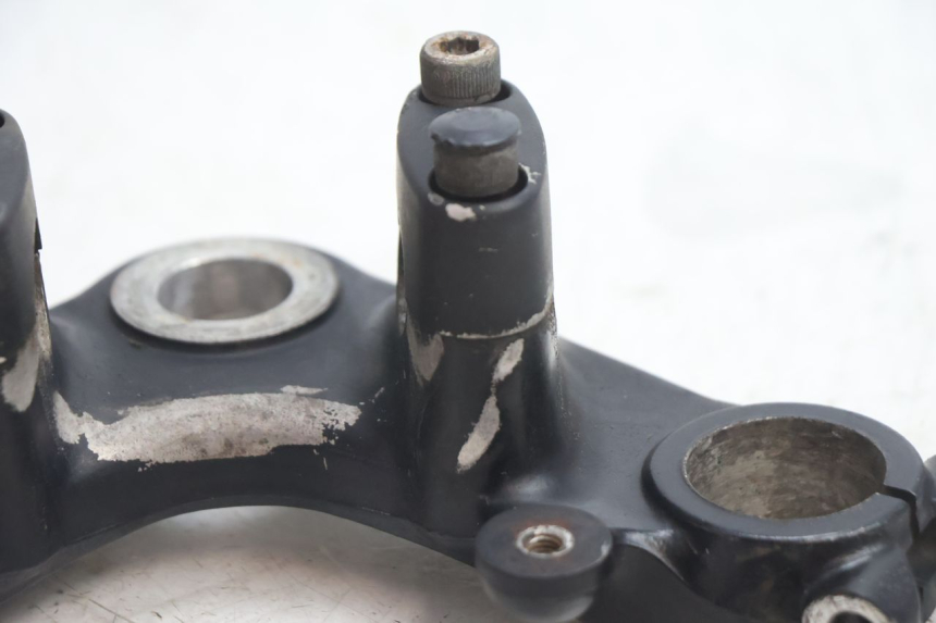photo de PIASTRA SUPERIORE HONDA CB TWO FIFTY 250 (1991 - 2002) - Stato della superficie e materiale