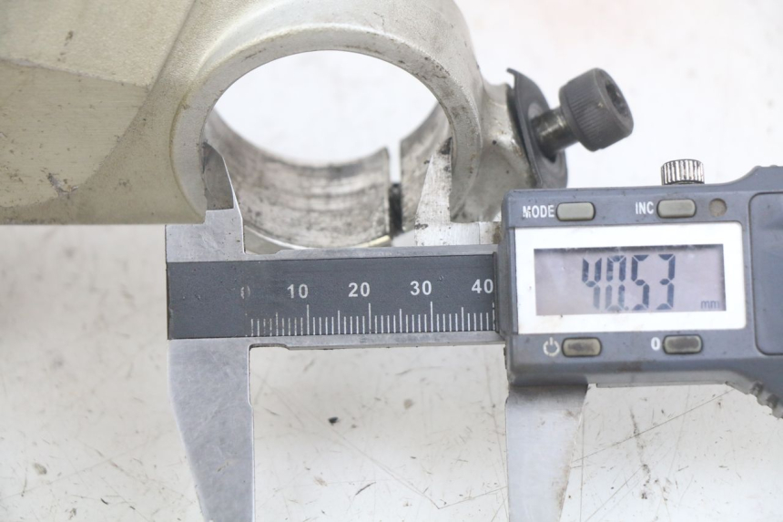 photo de TELAIO SUPERIORE HONDA CBR F SC25 1000 (1989 - 1992) - Dettaglio del componente