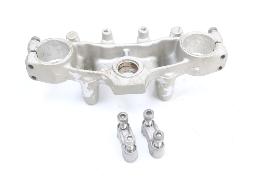 photo de PIASTRA SUPERIORE SHERCO CITY CORP 125 (2003 - 2007) - Dettagli dei punti di fissaggio