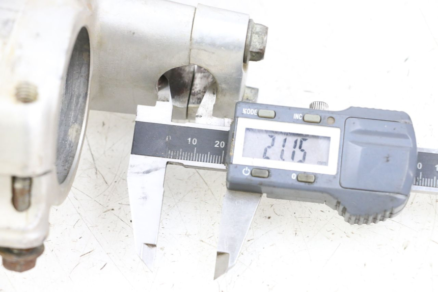 photo de PIASTRA SUPERIORE HONDA CR 125 (1989 - 1991) - Dettaglio del componente