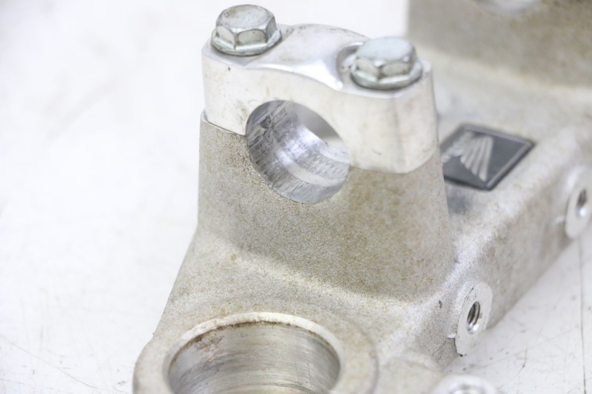 photo de PIASTRA SUPERIORE HONDA CRF-F CRF F 110 (2019 - 2022) - Altra angolazione