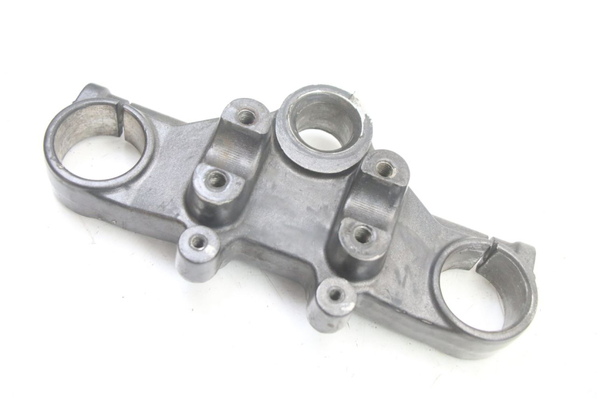 photo de PIASTRA SUPERIORE DERBI SENDA SM DRD X-TREME 50 (2011 - 2017) - Primo piano tecnico