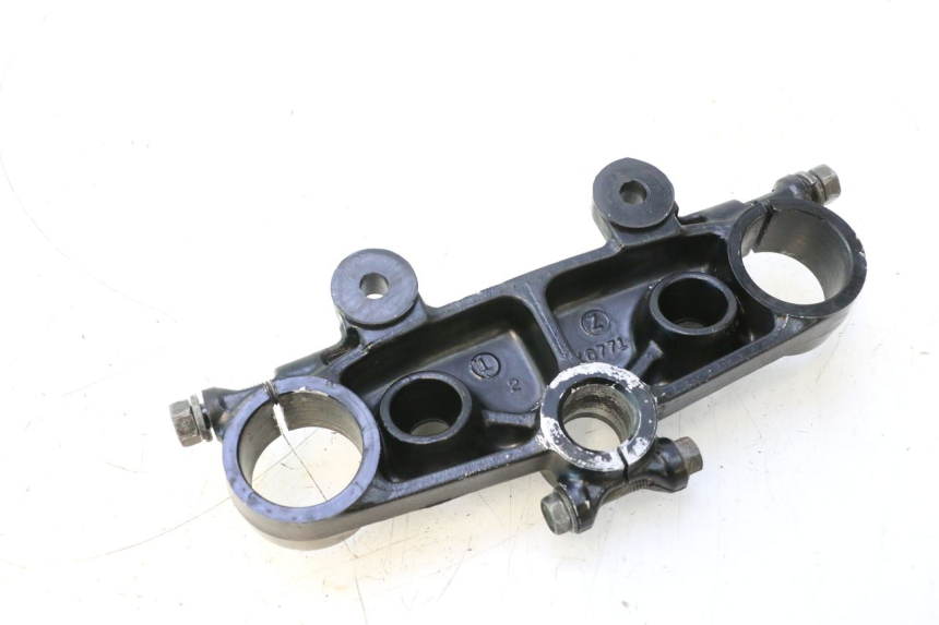 photo de PIASTRA SUPERIORE SUZUKI DR S 600 (1985 - 1989) - Altra angolazione