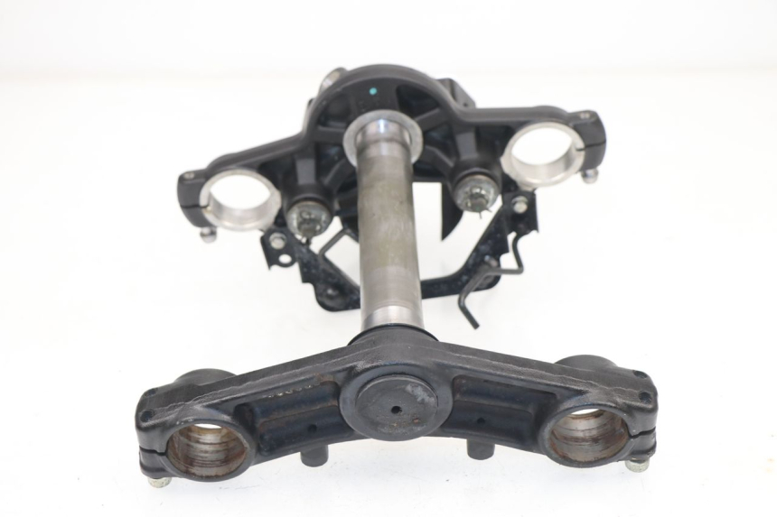 photo de PIASTRA SUPERIORE KAWASAKI ER-6 ER6 N 650 (2012 - 2016) - Dettaglio del componente