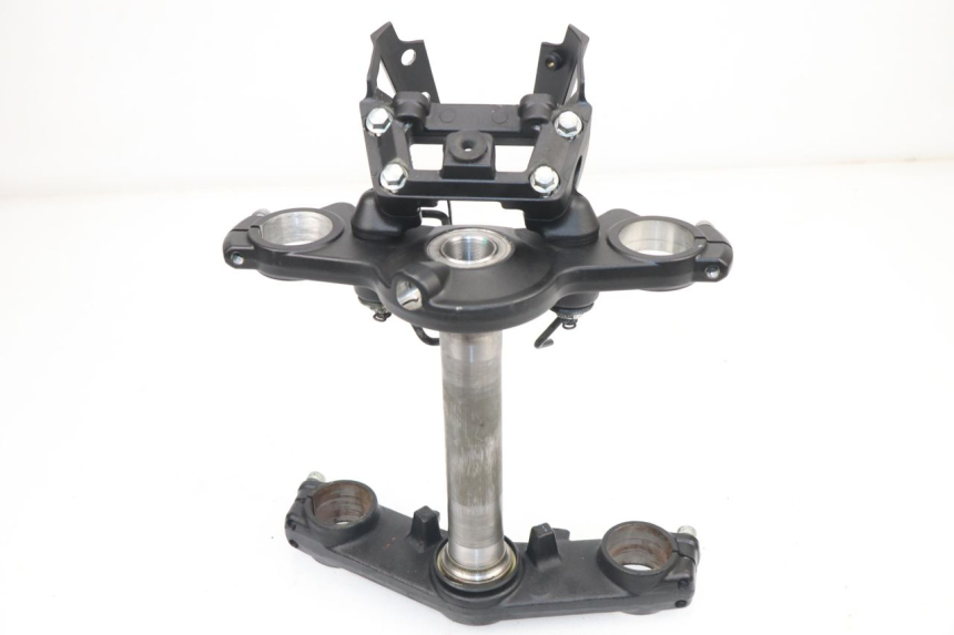 photo de PIASTRA SUPERIORE KAWASAKI ER-6 ER6 N 650 (2012 - 2016) - Primo piano tecnico