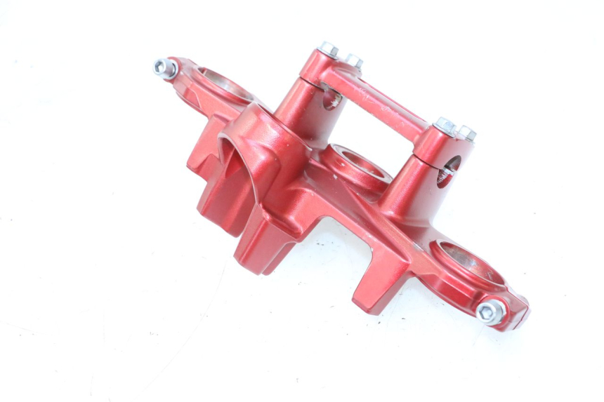 photo de PIASTRA SUPERIORE KAWASAKI ER-6 ER6 N 650 (2005 - 2009) - Primo piano tecnico