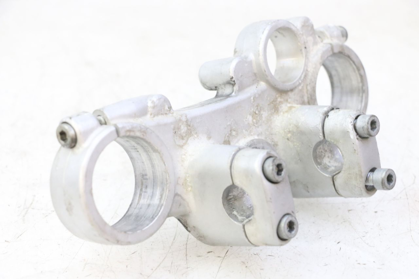 photo de PIASTRA SUPERIORE APRILIA ETX 125 (1998 - 2002) - Dettaglio del componente