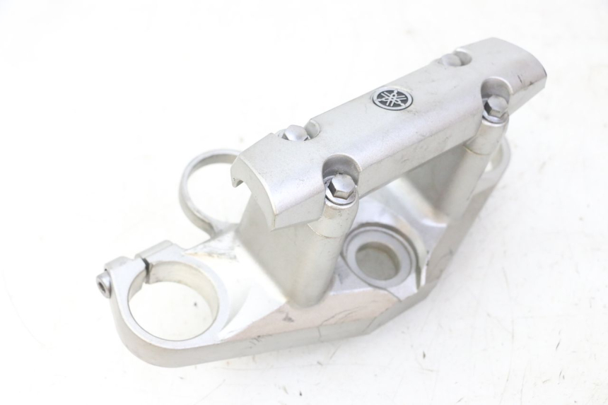 photo de PIASTRA SUPERIORE YAMAHA FZ6 FAZER S2 600 (2007 - 2011) - Stato della superficie e materiale