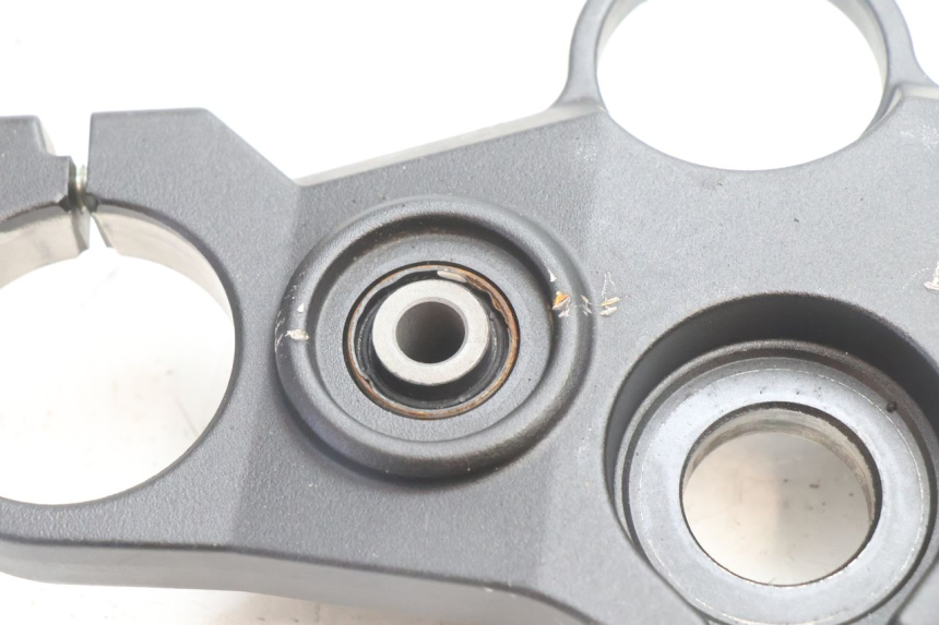 photo de PIASTRA SUPERIORE YAMAHA FZ8 800 (2010 - 2016) - Zoom sullo stato d'uso